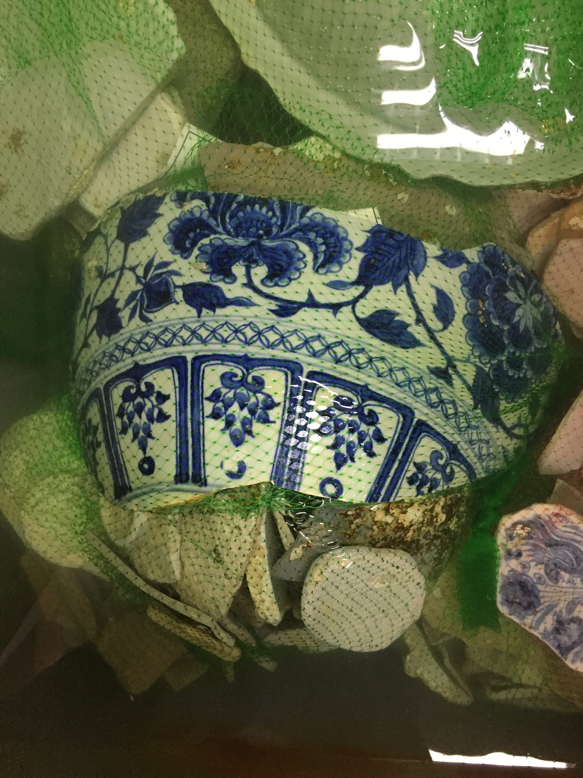 Large blue-and-white jar shard from SW1